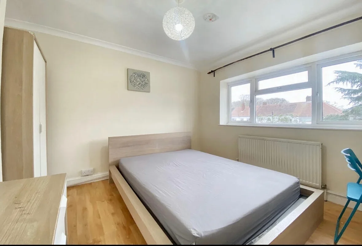 House Bryony Close in Greater London