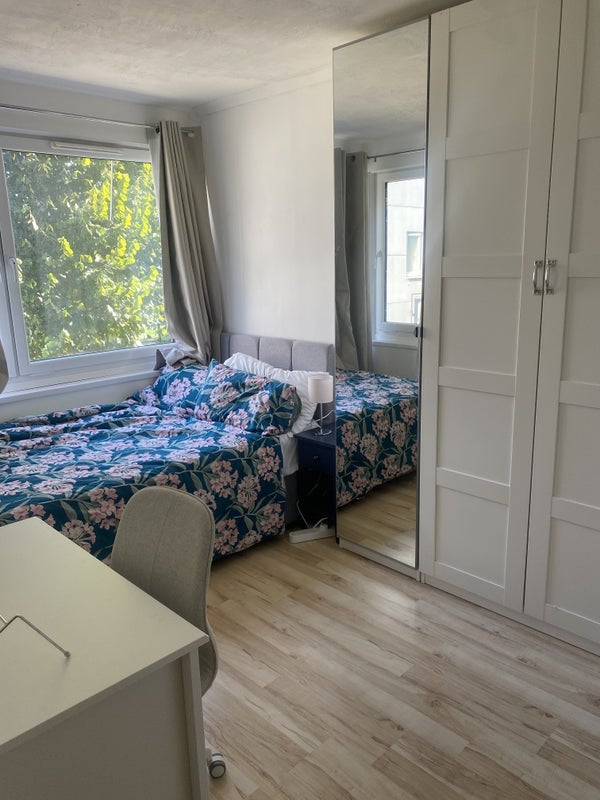 Room Canute Gardens in Greater London