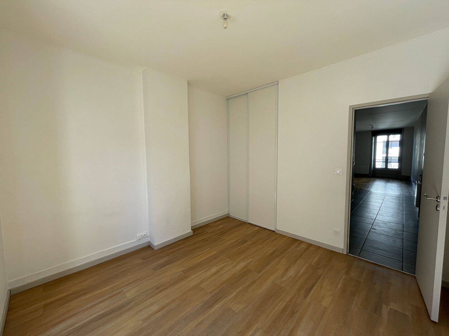 Flat Cours Émile Zola in Villeurbanne