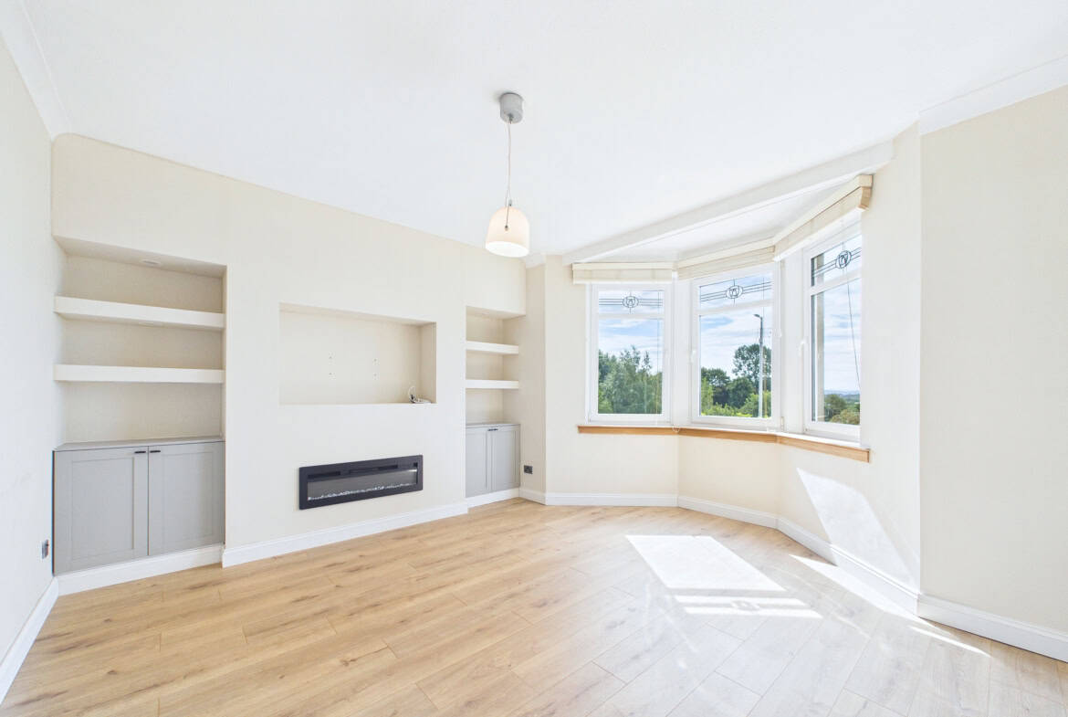 Flat Edgefauld Road in Glasgow