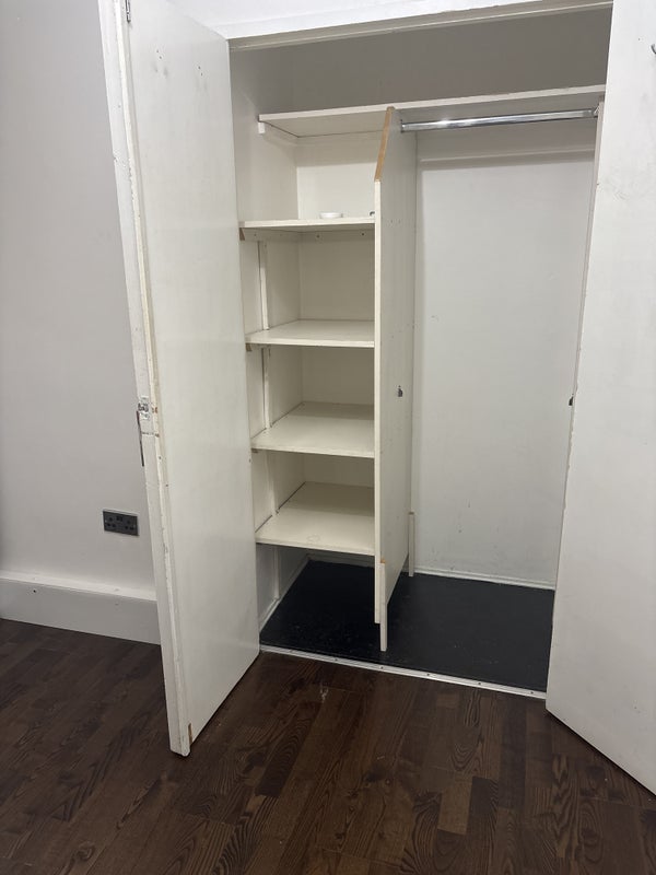 Room Wainford Close in Greater London