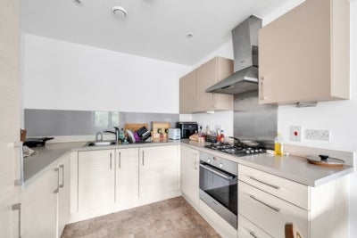 Flat Lee High Road in Greater London
