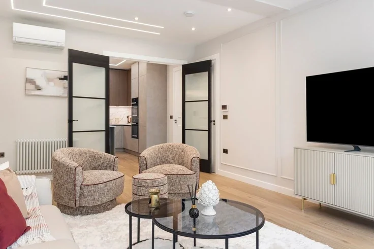 Flat The Ridgeway in Greater London