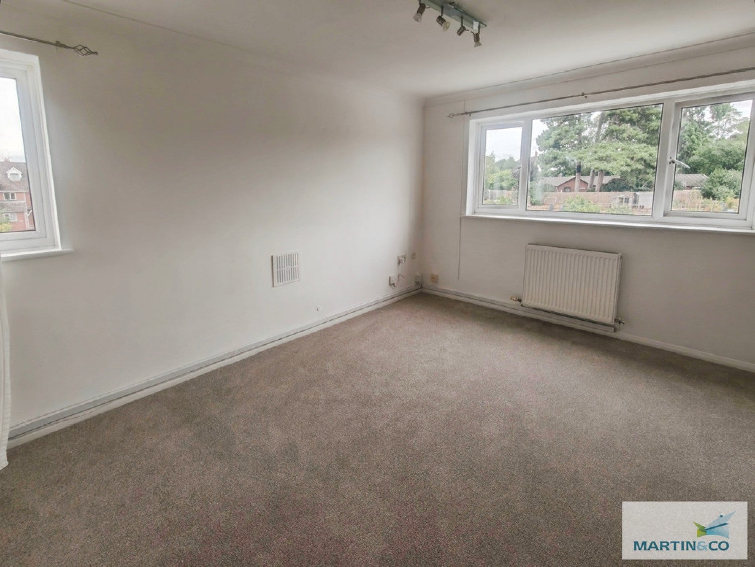 Flat Woolhope Road in Worcester
