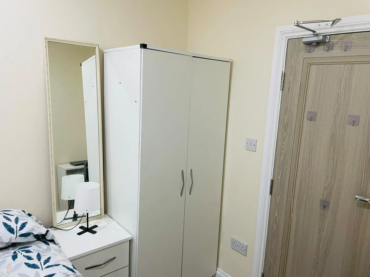 Room Montpelier Rise in Greater London