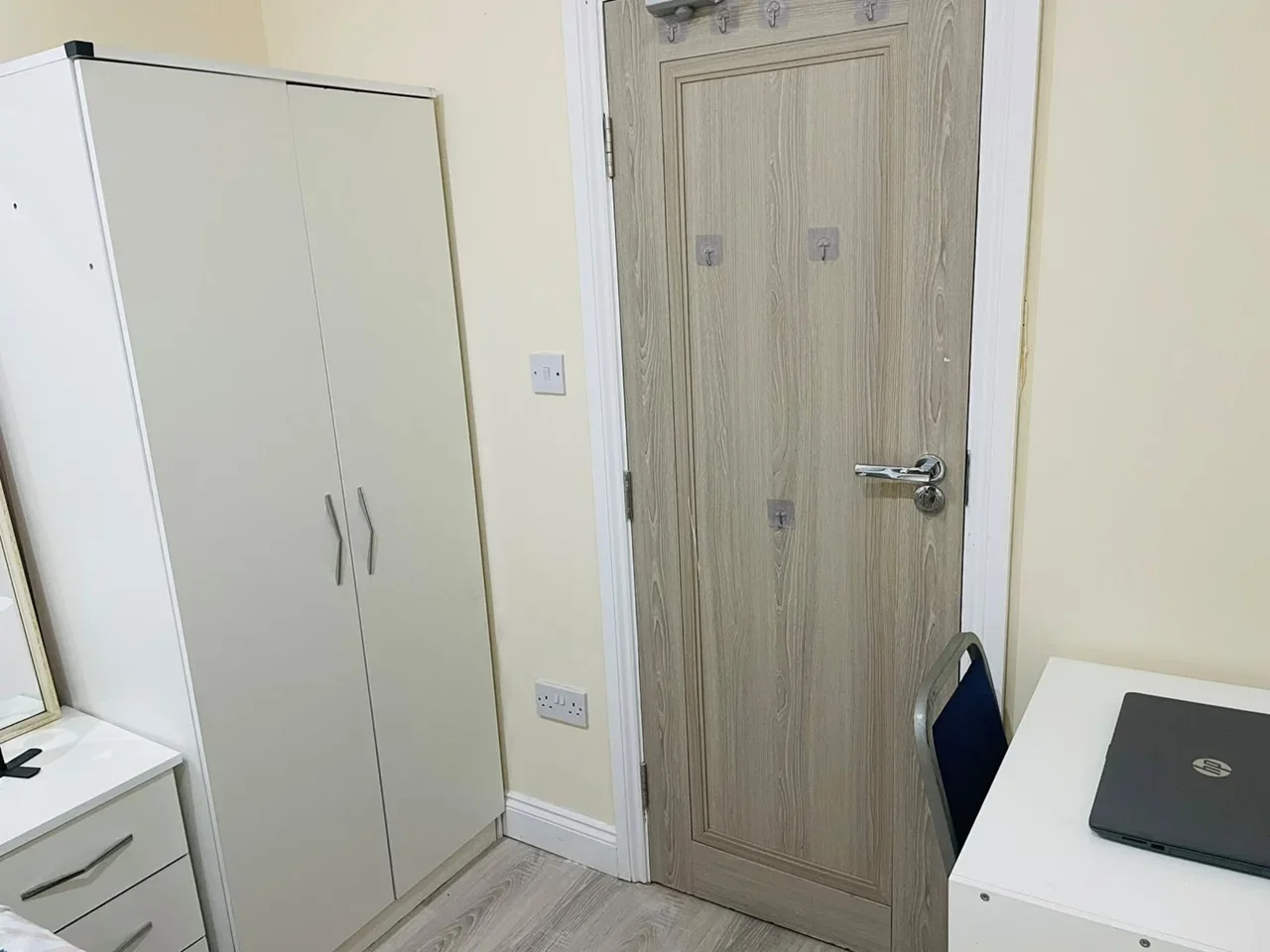 Room Montpelier Rise in Greater London