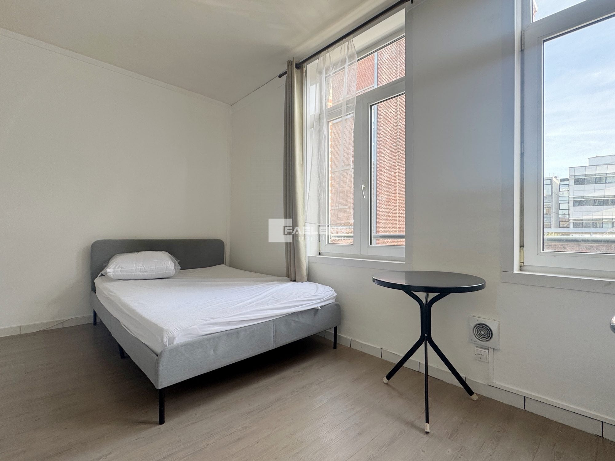 Flat Rue Fénelon in Lille