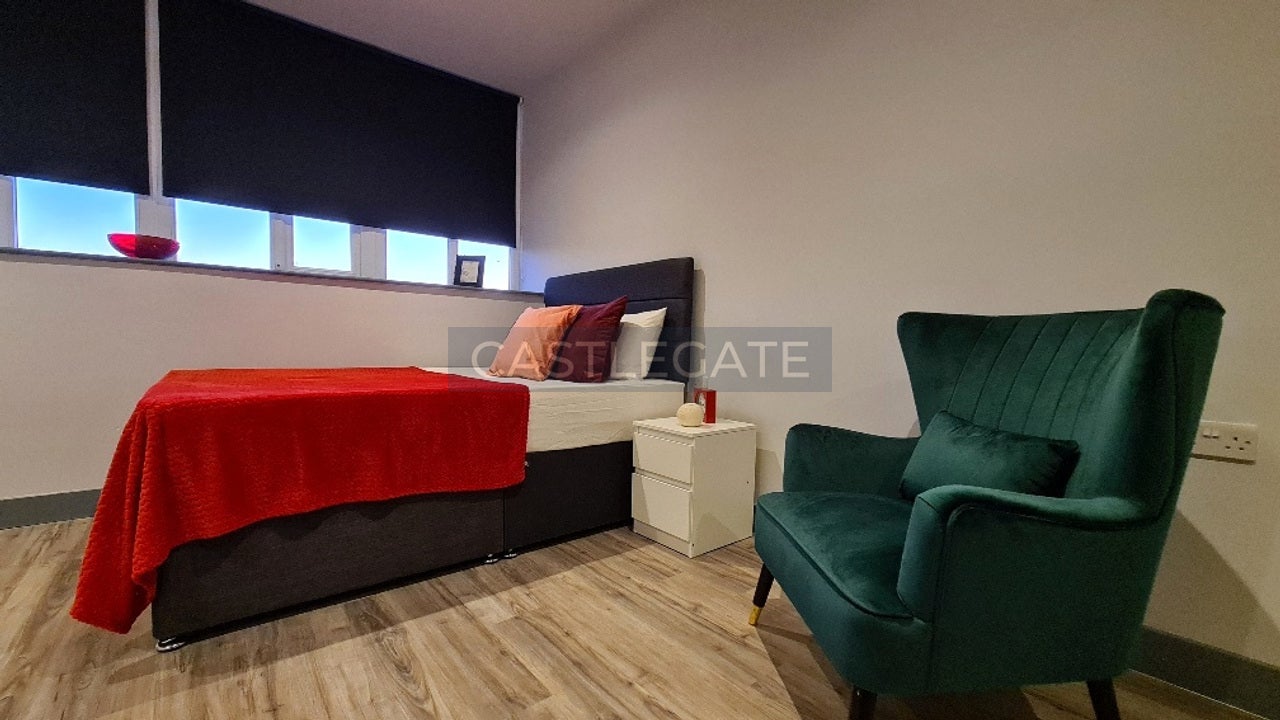 Room New Street in Kirklees