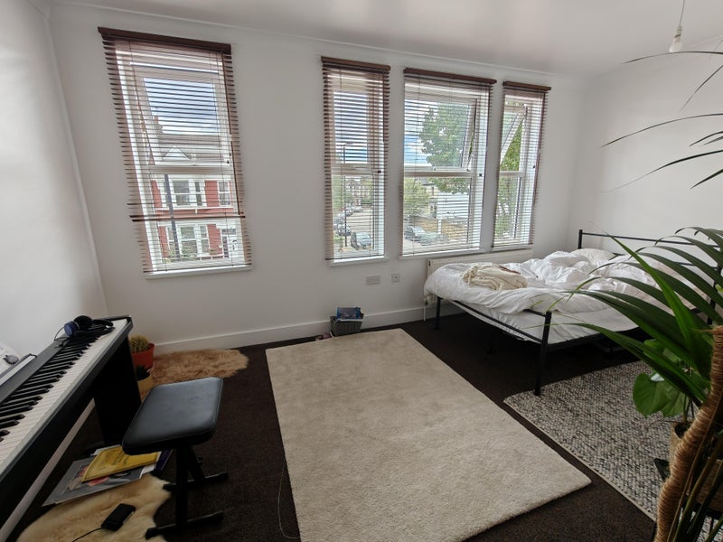 Room Langham Road in Greater London