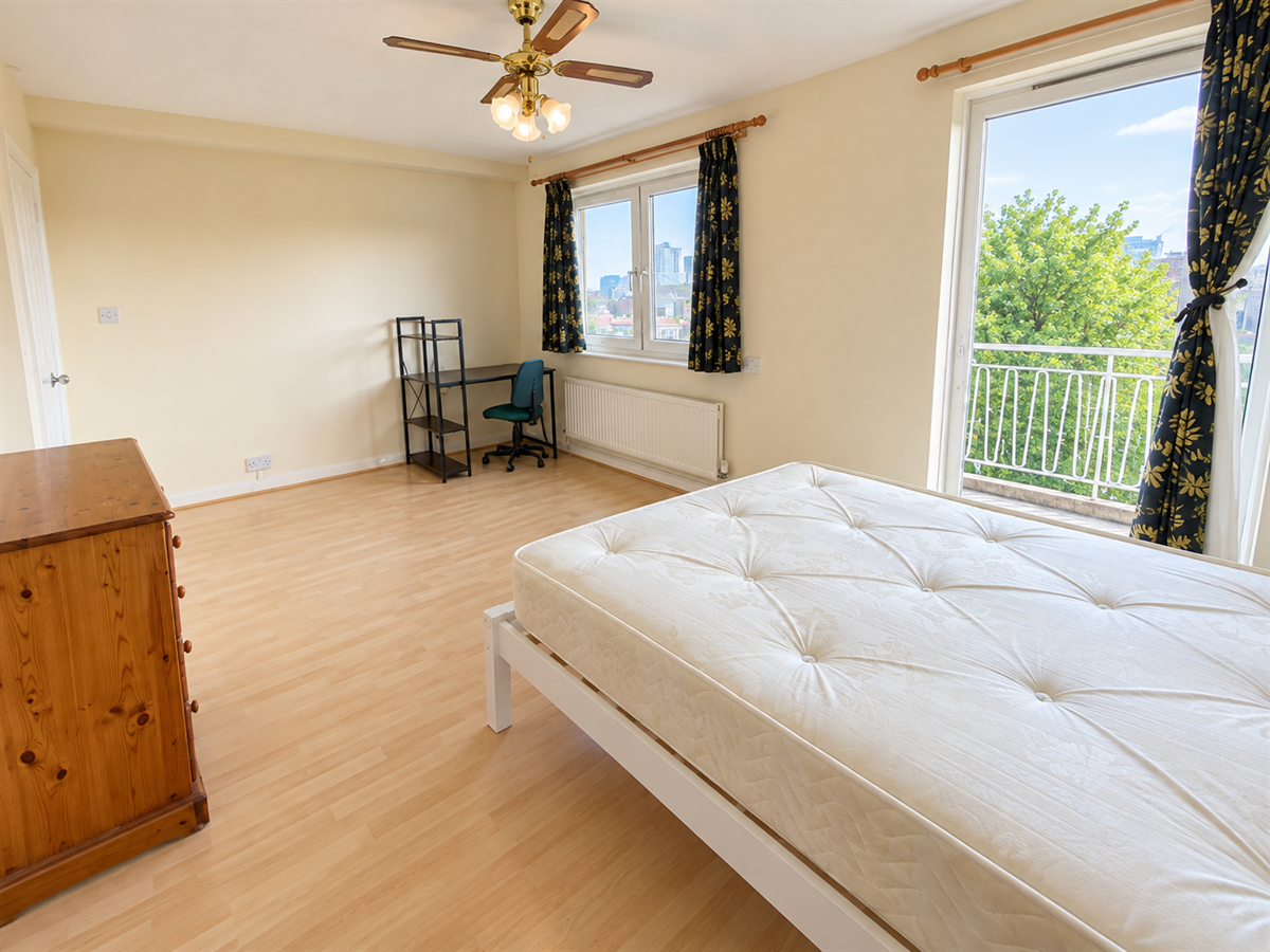 Flat Bayham Street in Greater London