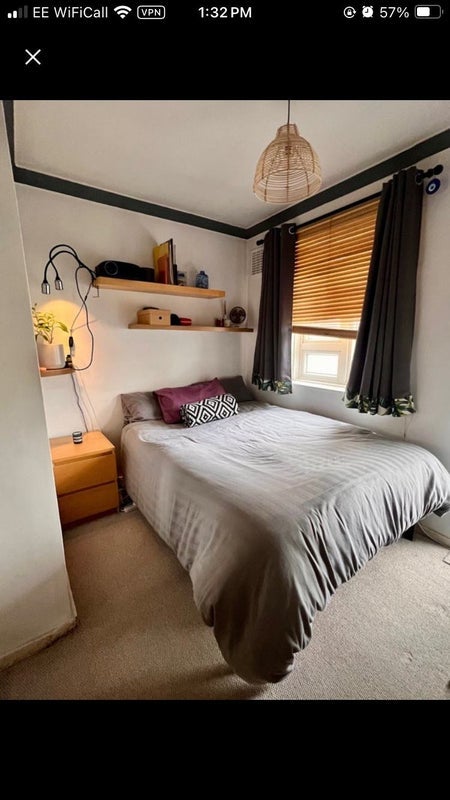 Room St. Thomas' Road in Greater London