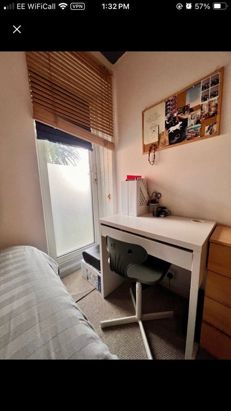 Room St. Thomas' Road in Greater London