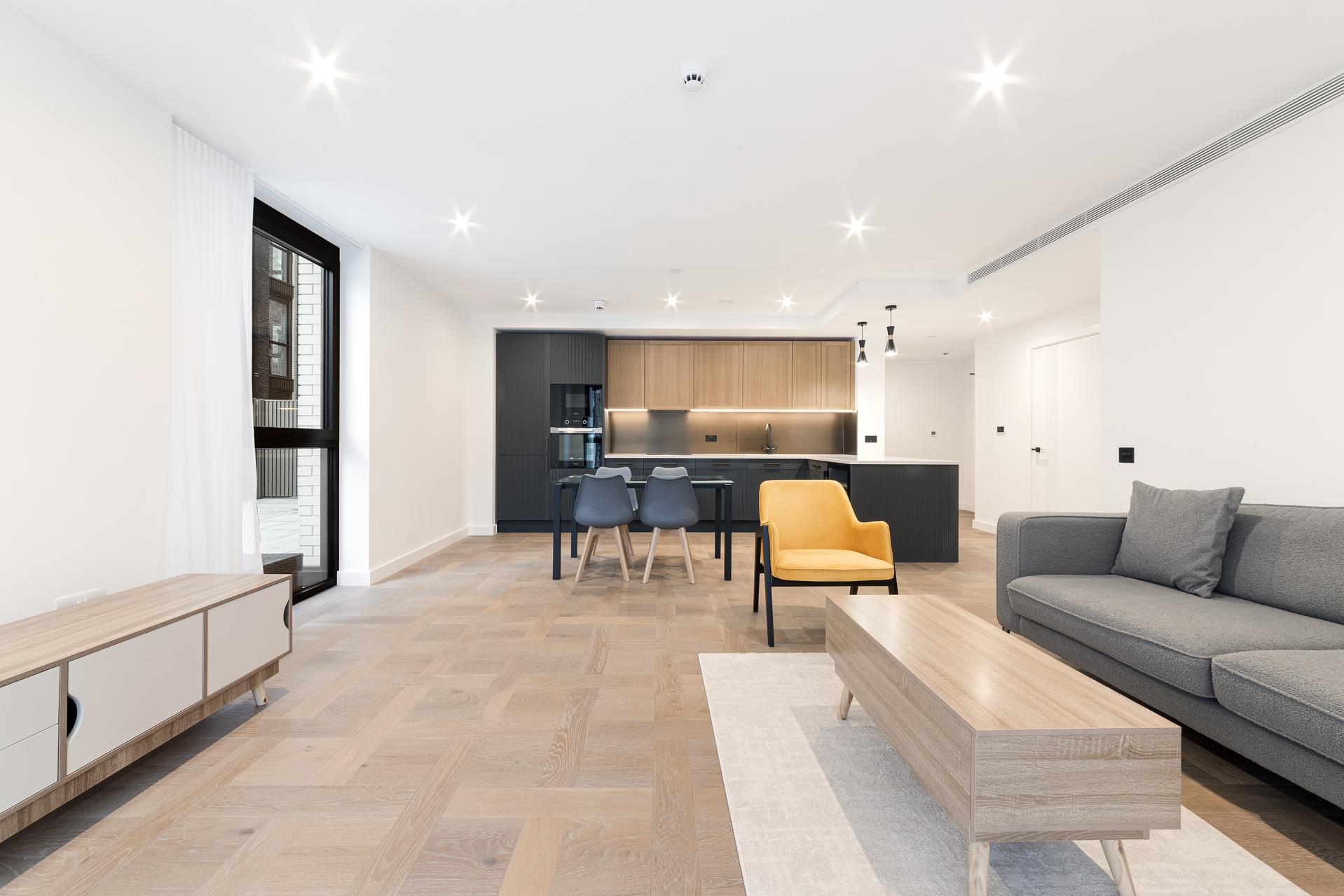 Flat Merino Gardens in Greater London