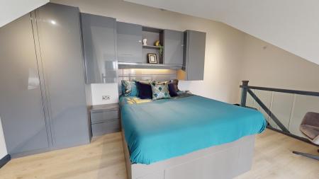 Flat St Columba's Close in Coventry
