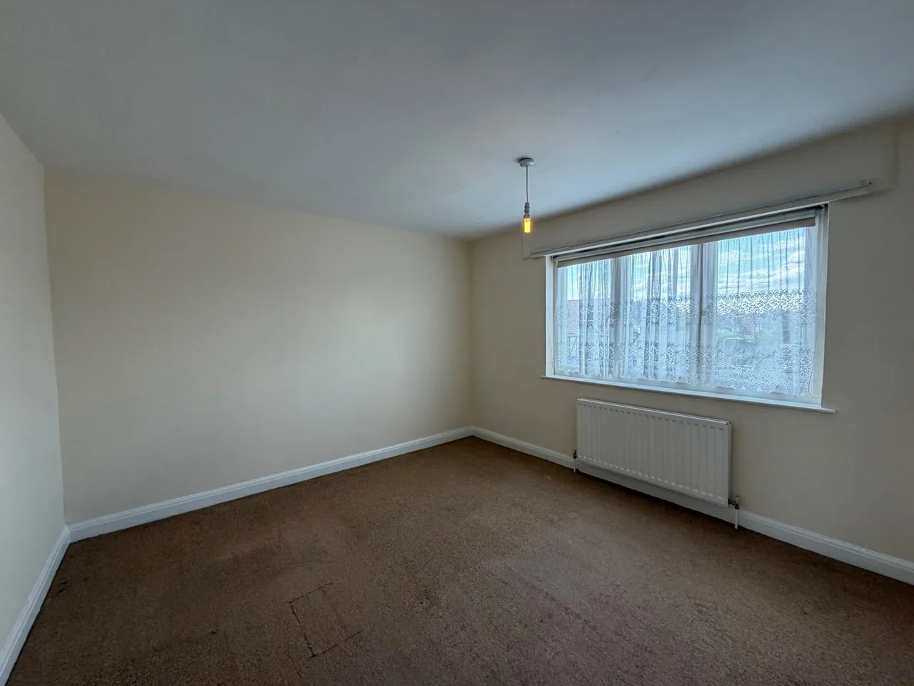 Flat Cranbrook Road in Greater London