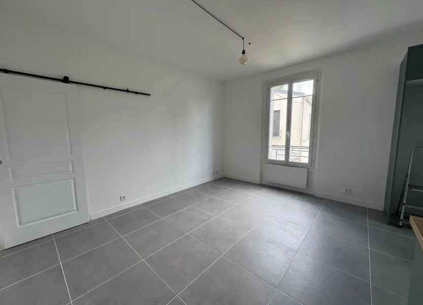 Flat Rue de Mesly in Créteil