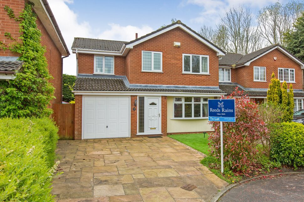 House The Pines in Leyland