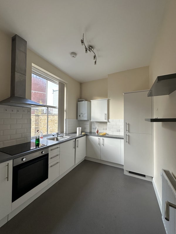 Room Molesworth Street in Greater London