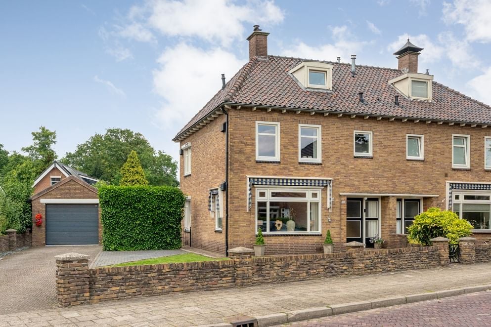 Huis Oosteinde 51 in Vriezenveen