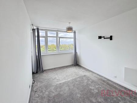 Flat Wilford Lane in Rushcliffe