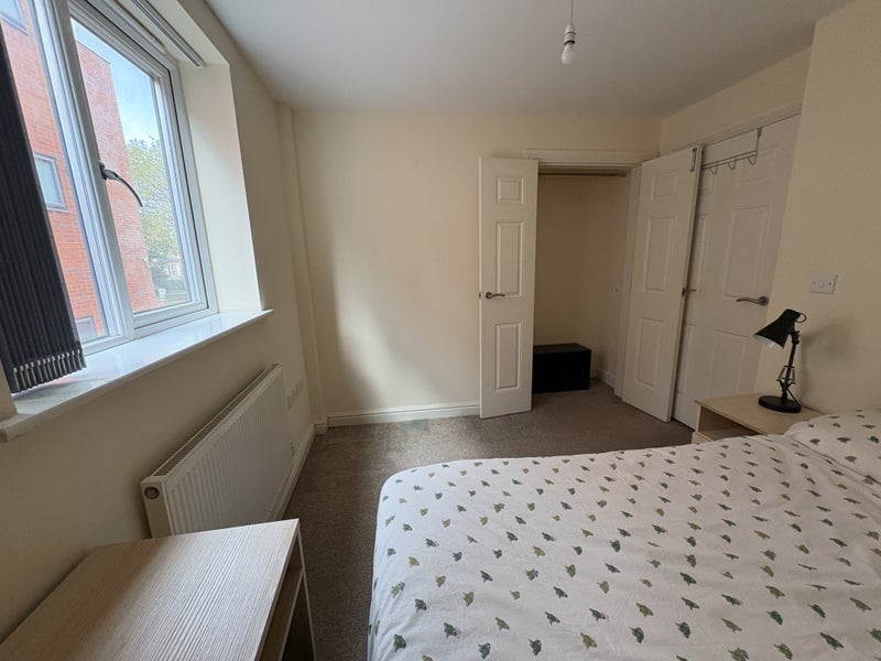 Room Upper Chorlton Road in Manchester