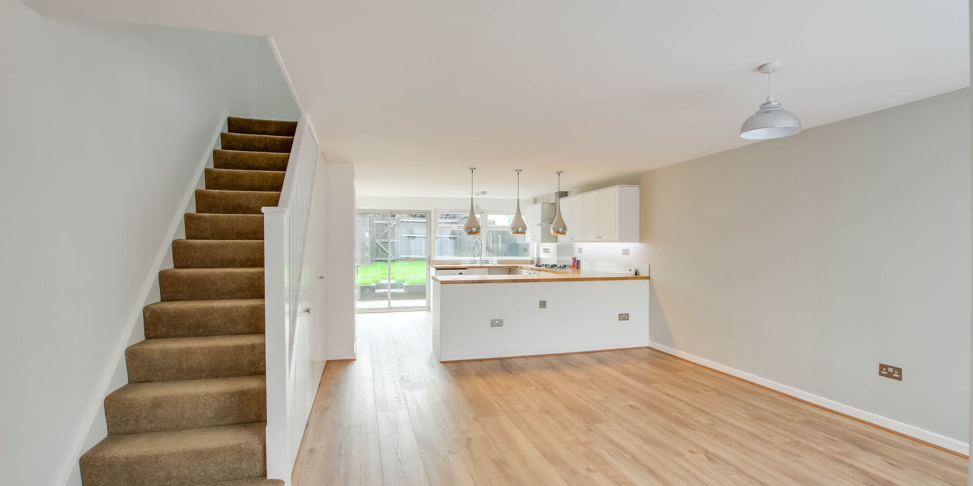 House Dunsfold Close in Crawley