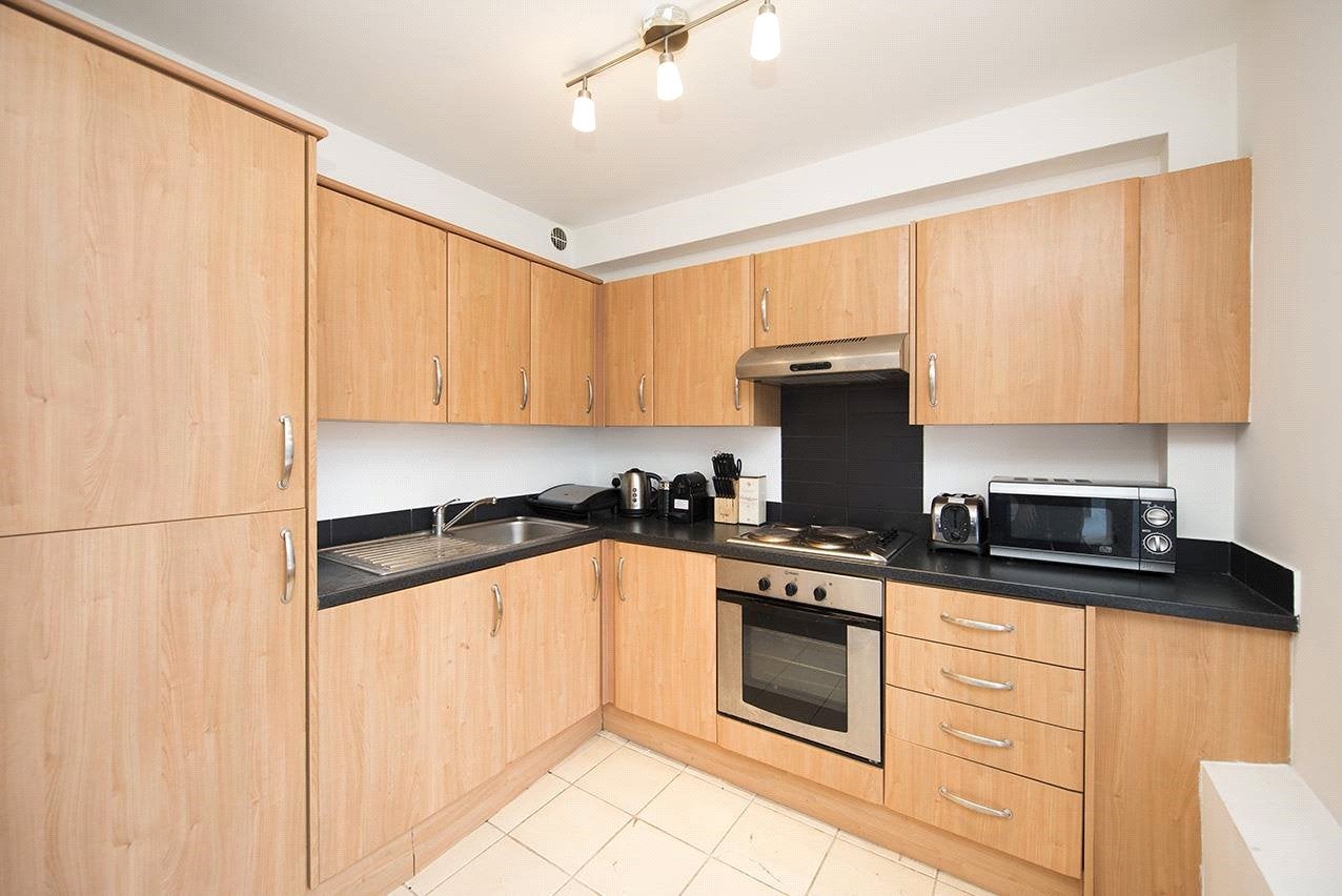 Flat Wolsey Mews in Greater London