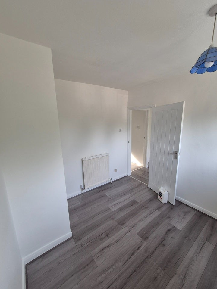 House Meadowbrook Close in Slough