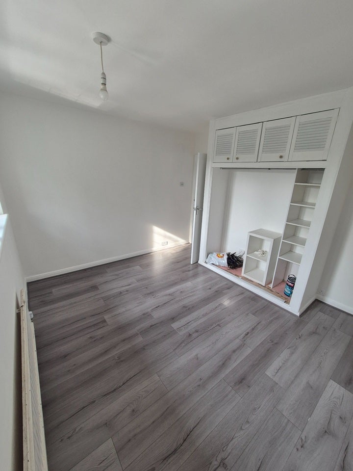 House Meadowbrook Close in Slough
