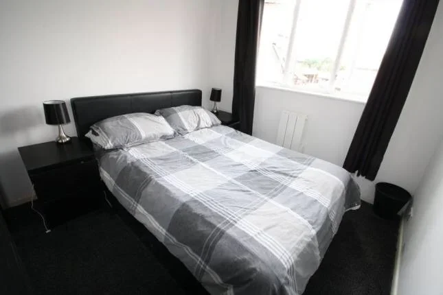 Flat Anna Close in Purfleet-on-Thames