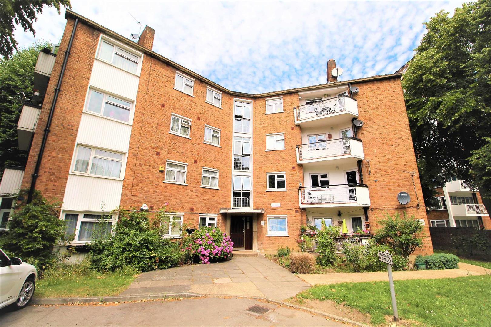 Flat New Wanstead in Greater London