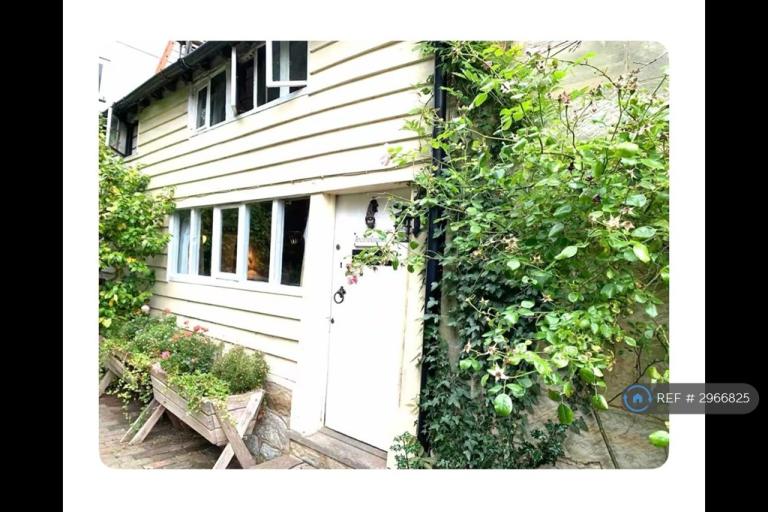 House West Street in Wealden