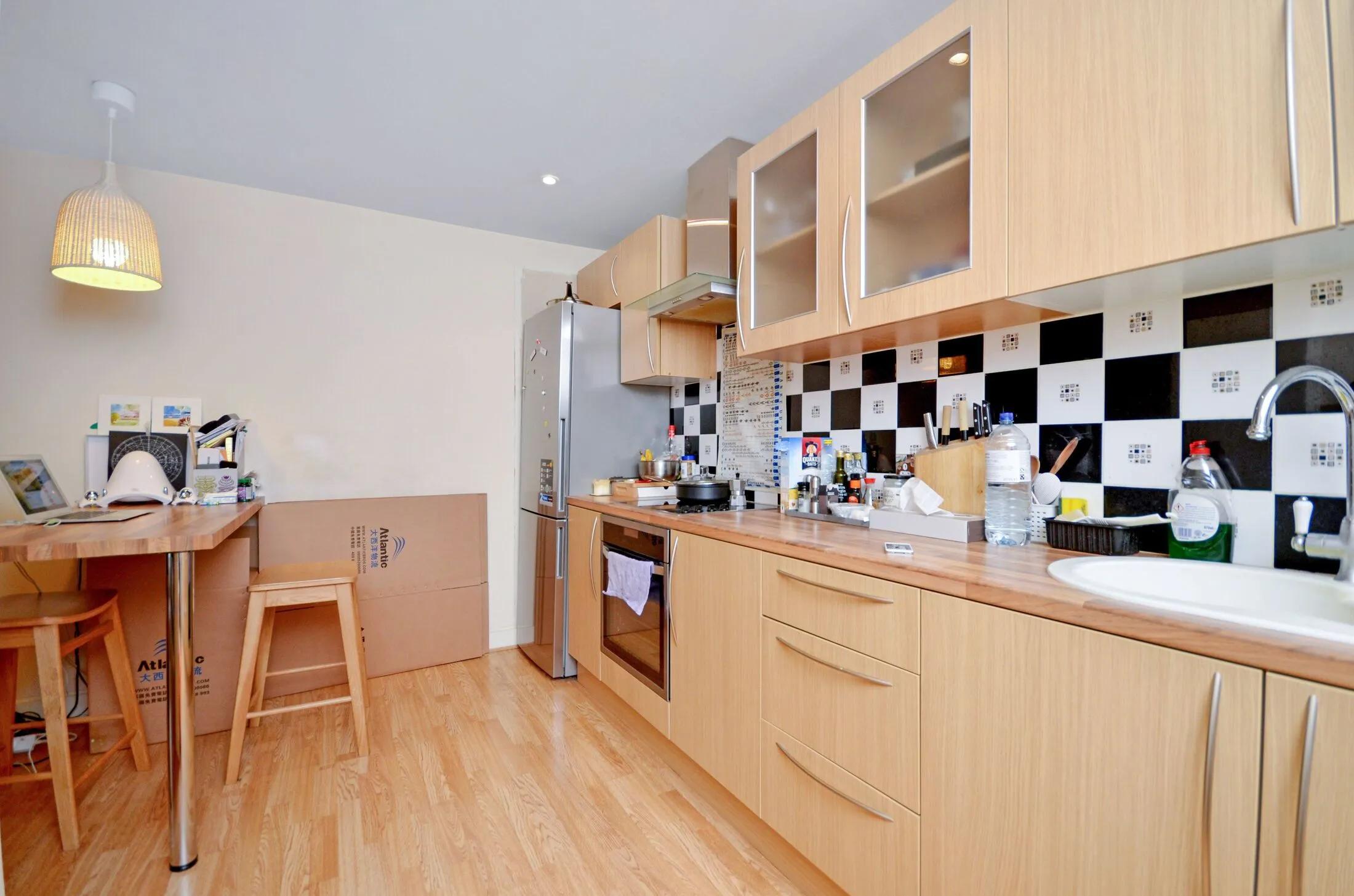 Flat Featherstone Street in Greater London