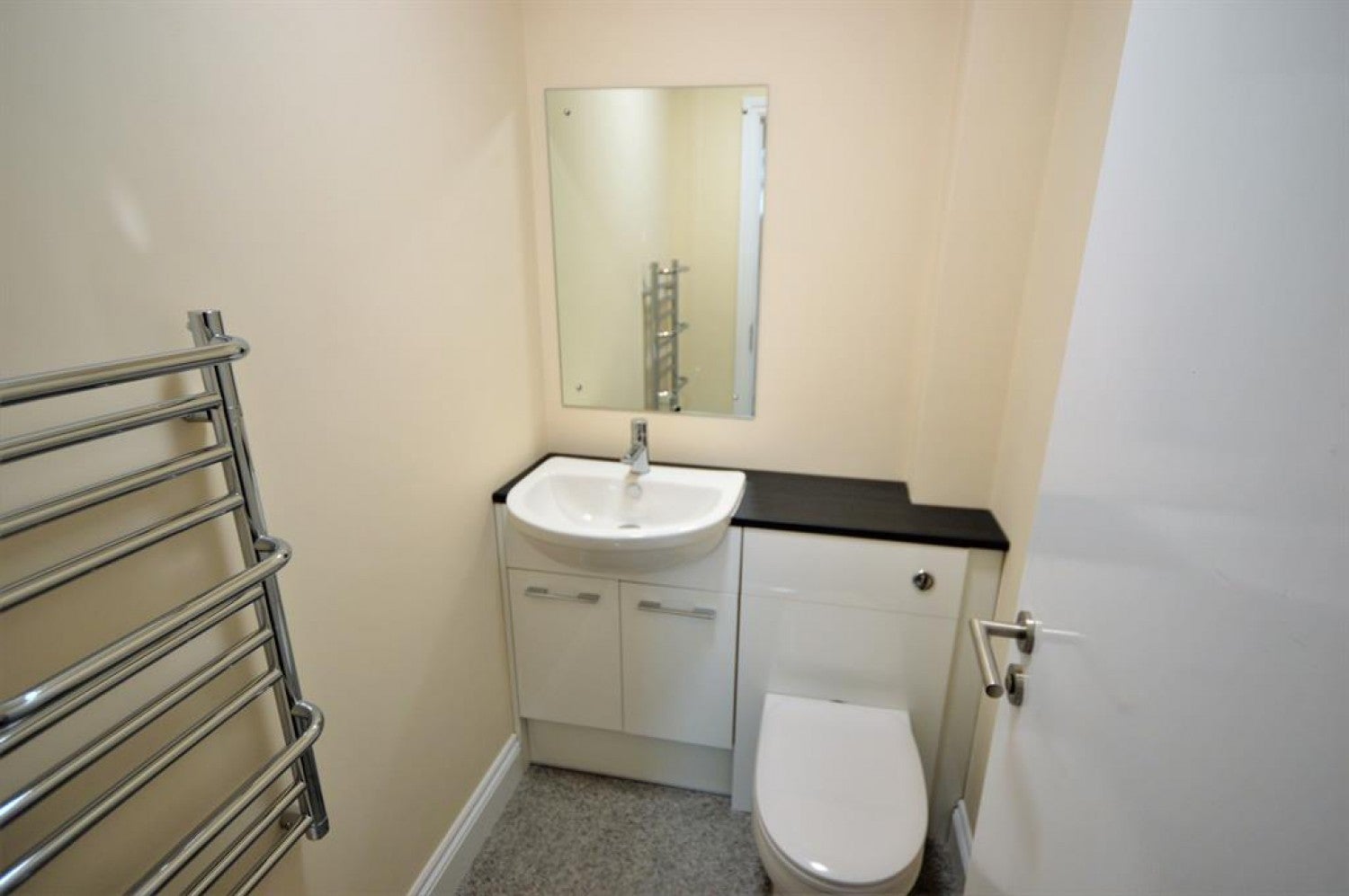 Flat Dunton Street in Oadby and Wigston