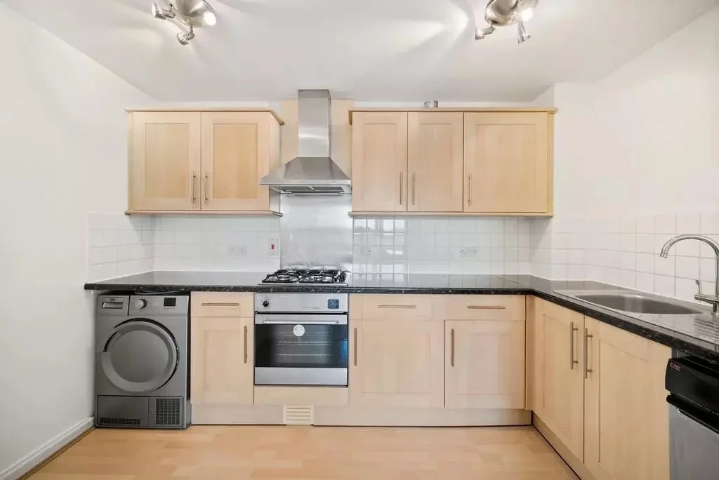 Flat Bethnal Green Road in Greater London