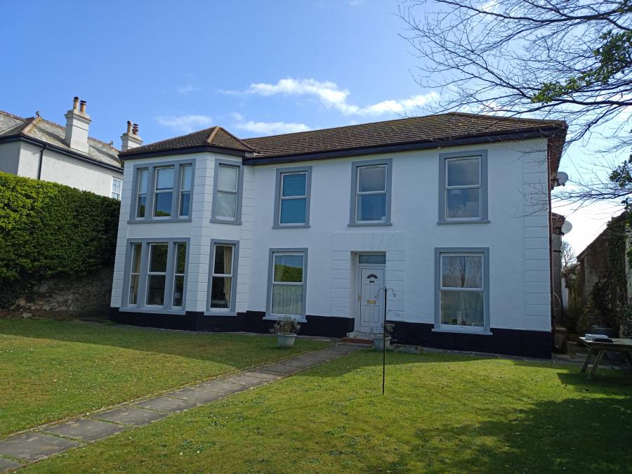 Flat Penpol Avenue in Hayle