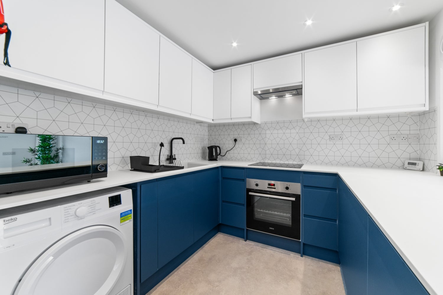 Room Rhymney Street in Cardiff