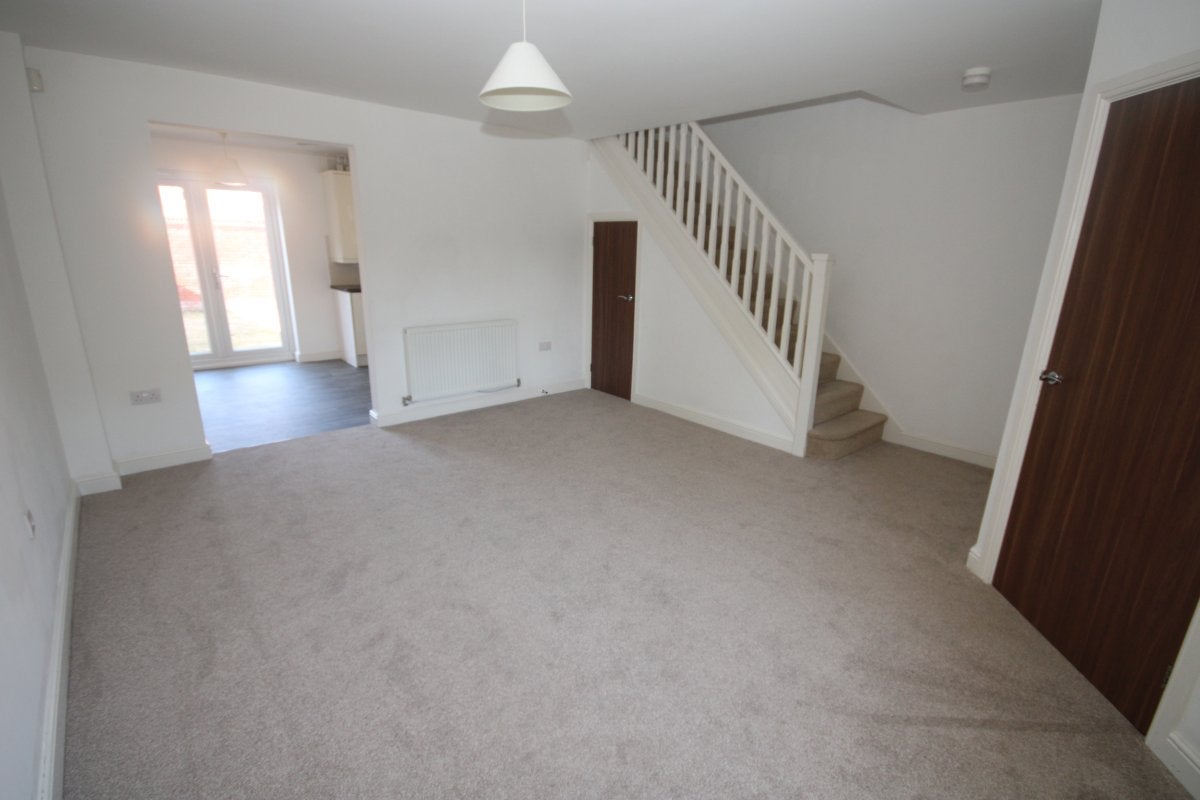 Flat Caldecott Close in Chester