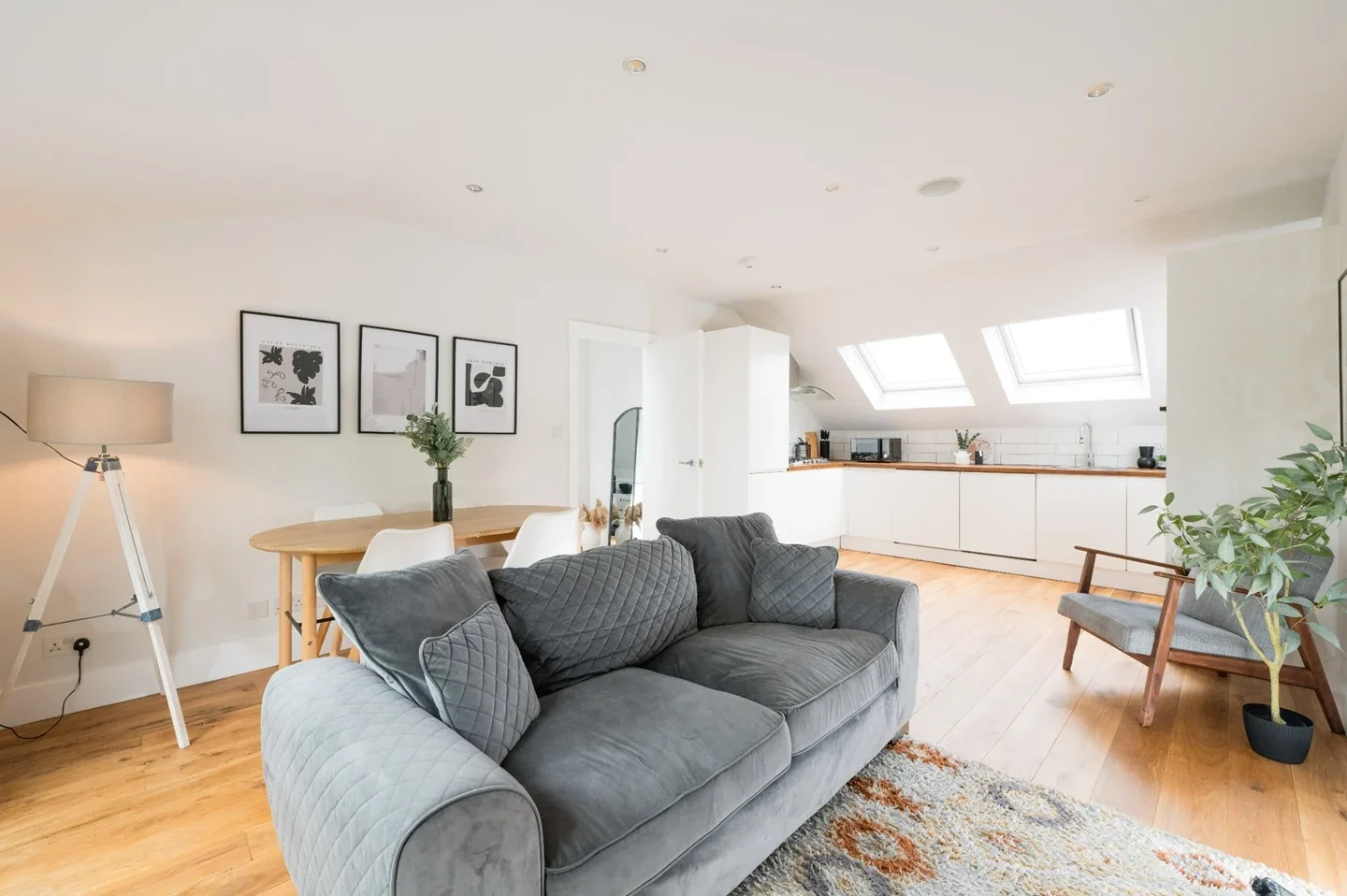 Flat Boveney Road in Greater London