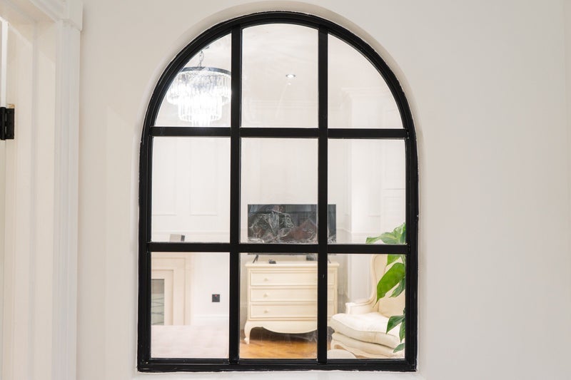 Room Sinclair Road in Greater London