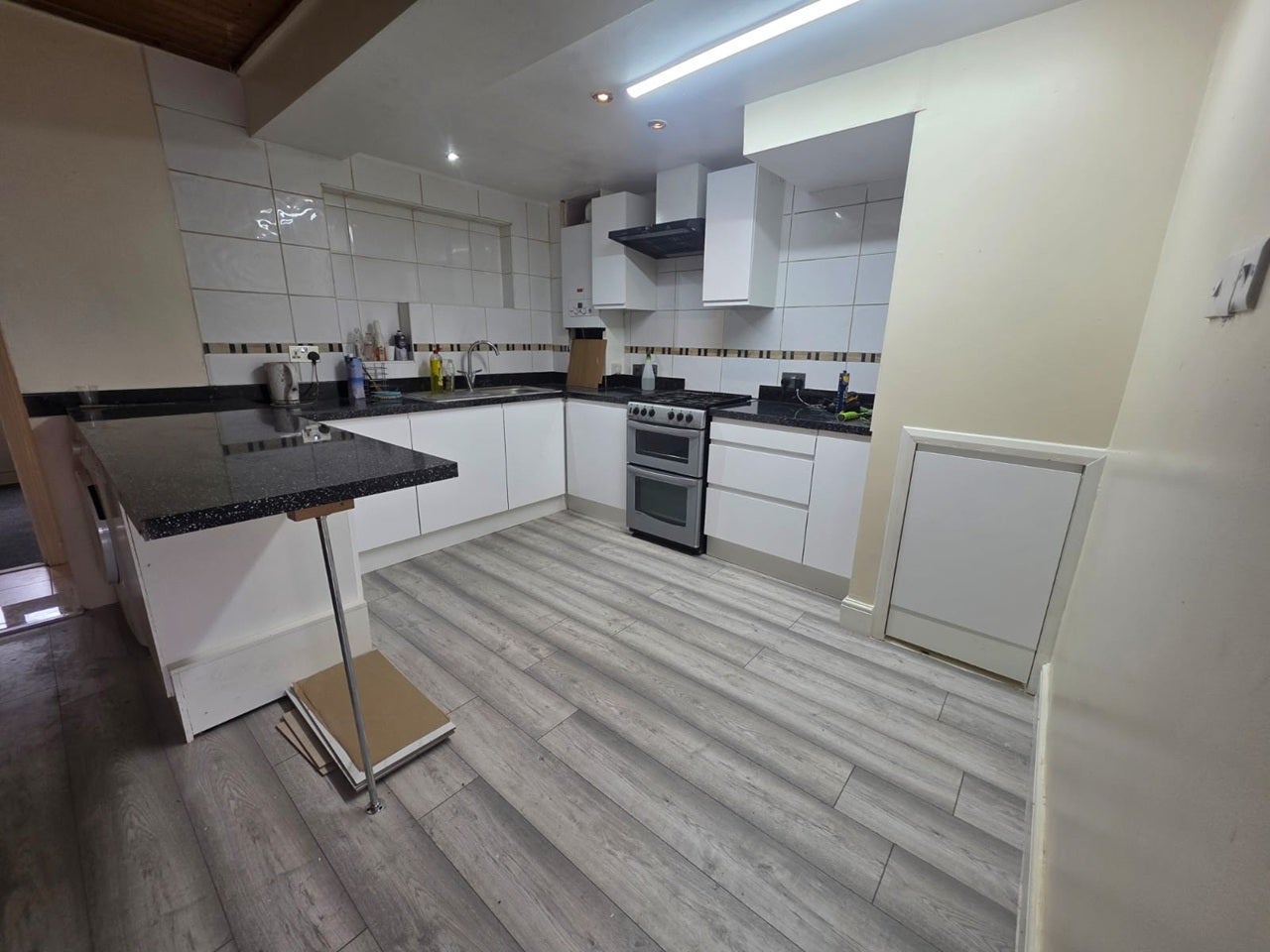 Flat Chigwell Road in Greater London