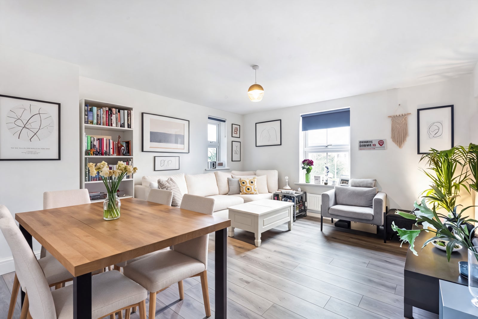 Flat William Heelas Way in Wokingham