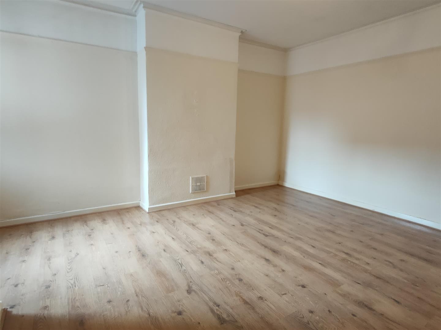 Flat Ruskin Road in Crewe