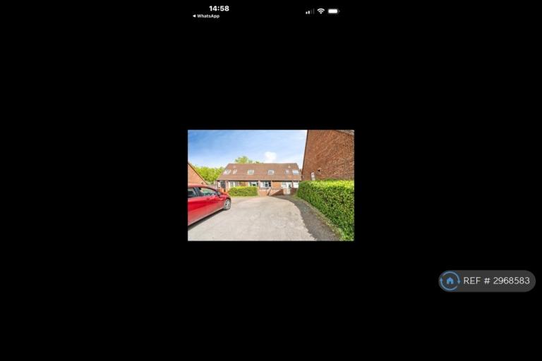House Langcliffe Drive in Milton Keynes