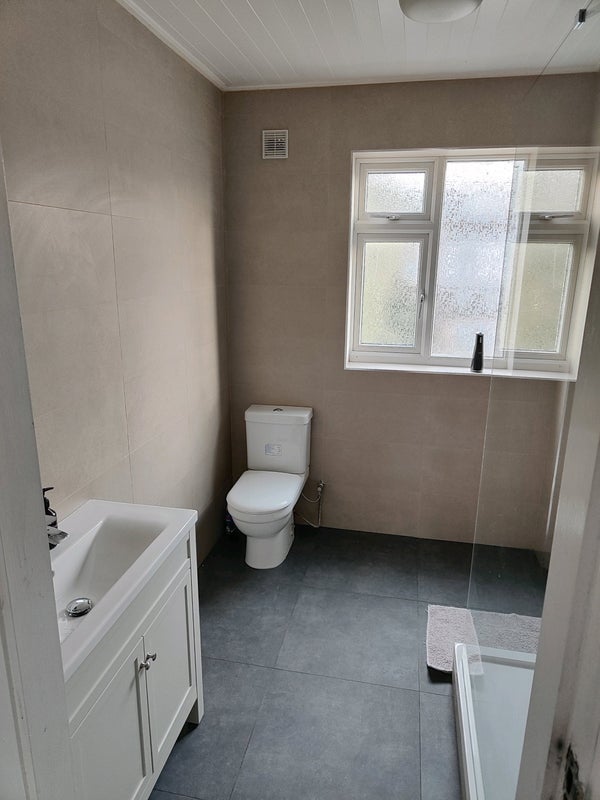 Room Sherringham Avenue in Greater London