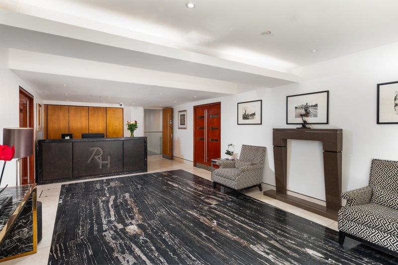 Flat Kensington Gore in City of Westminster