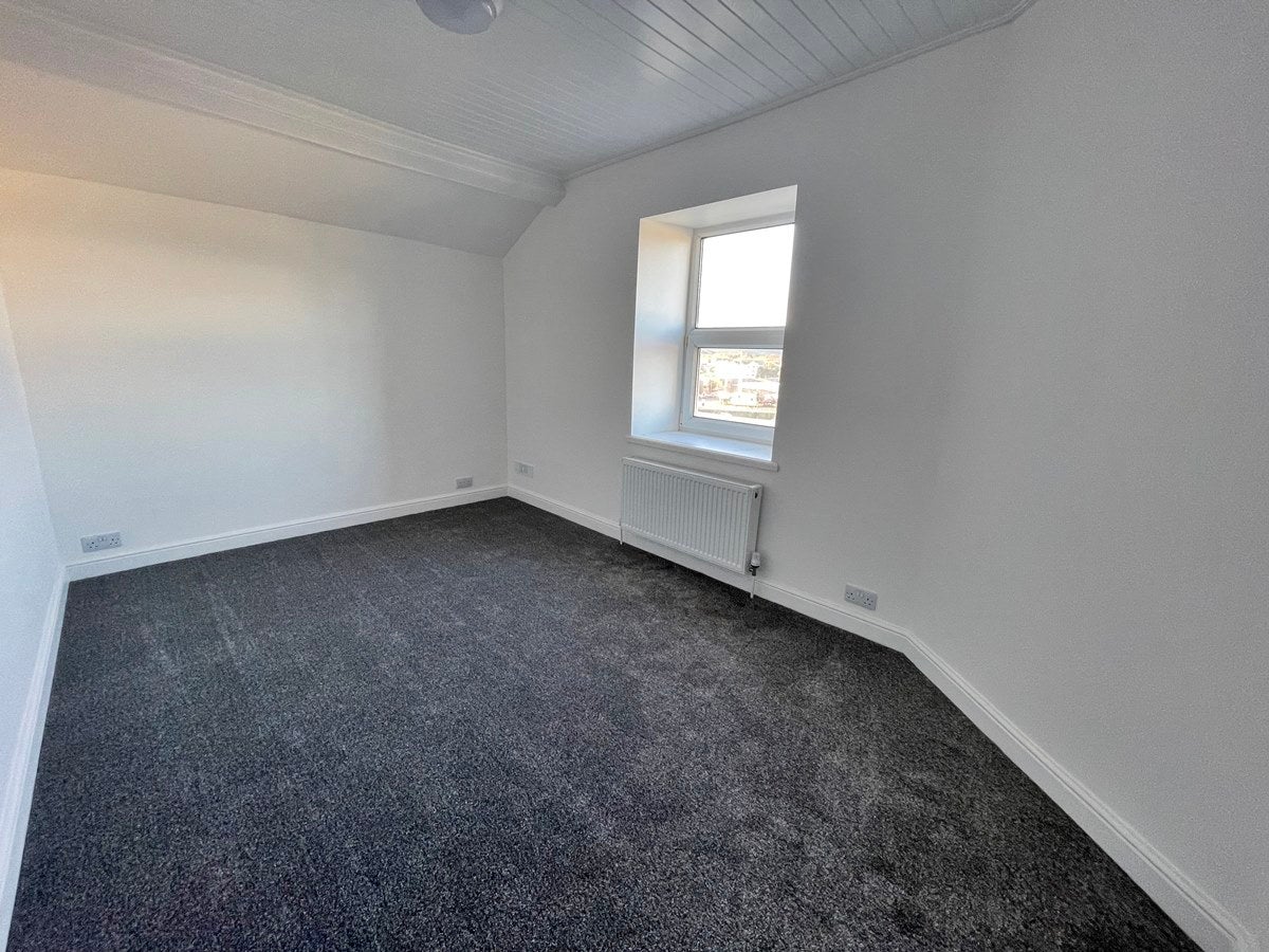 Flat West Quay in Ramsey