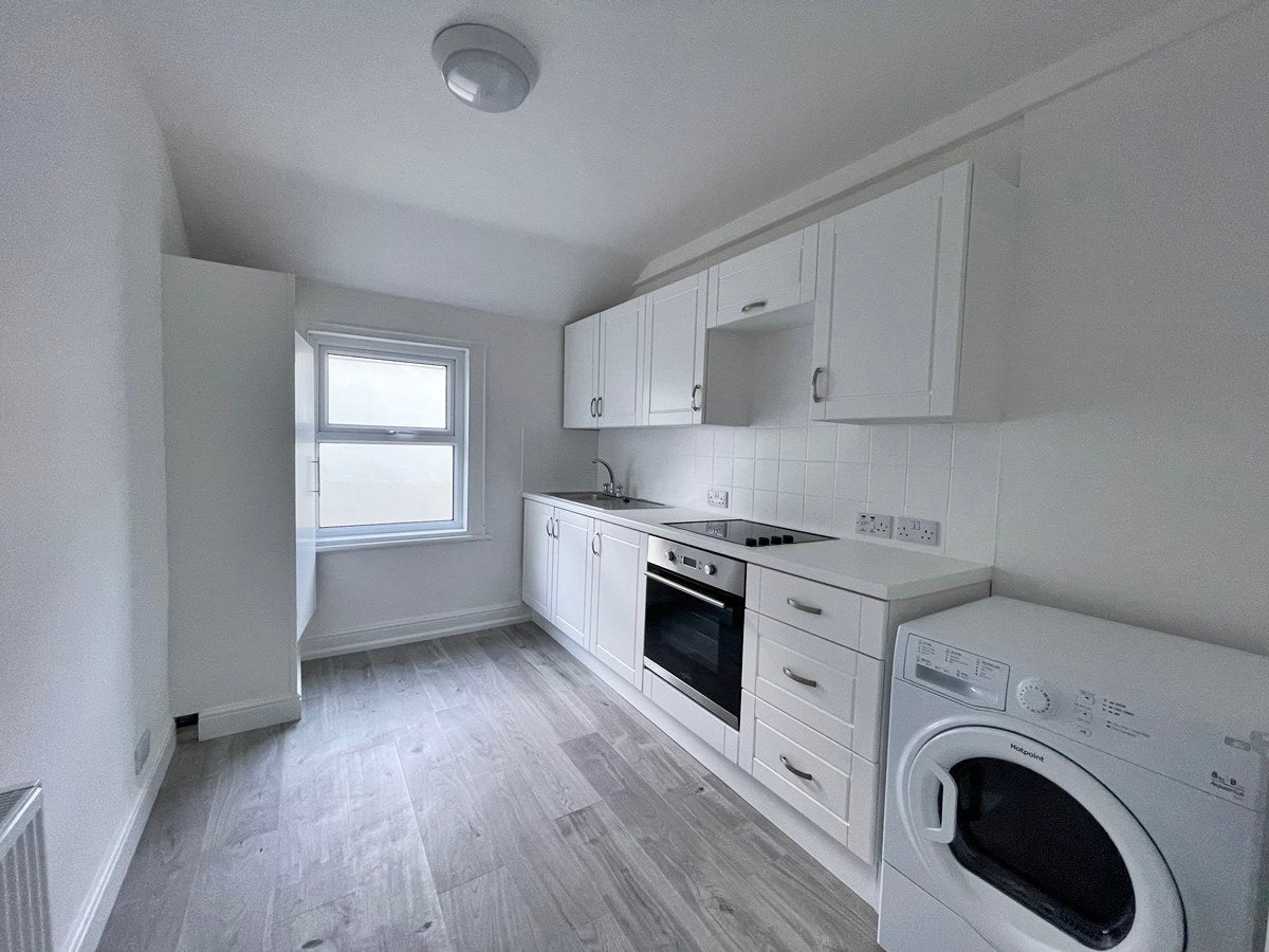 Flat West Quay in Ramsey
