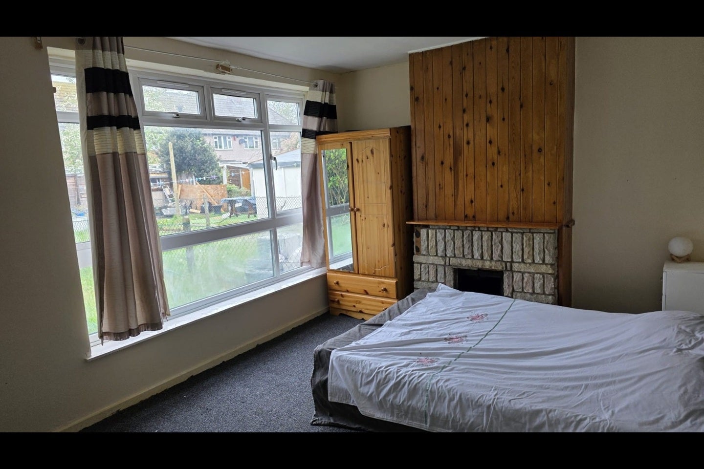 Room Bevan Avenue in Greater London
