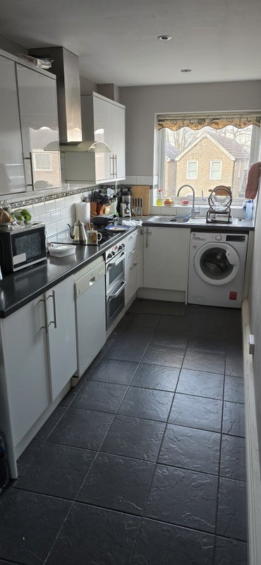 Room Grove Place in East Hertfordshire